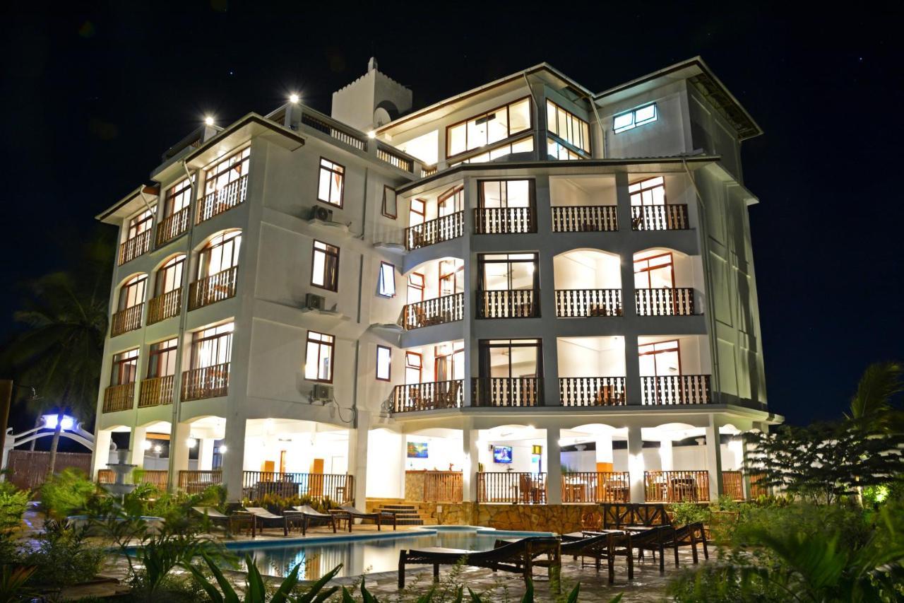 Zanoceanique Hotel มาเทมวu ภายนอก รูปภาพ