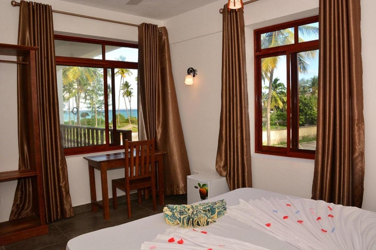 Zanoceanique Hotel มาเทมวu ภายนอก รูปภาพ