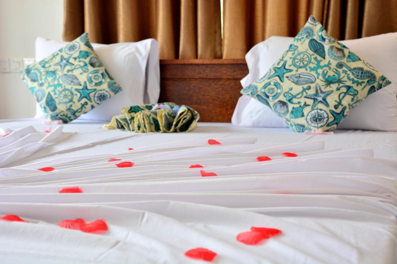 Zanoceanique Hotel มาเทมวu ภายนอก รูปภาพ